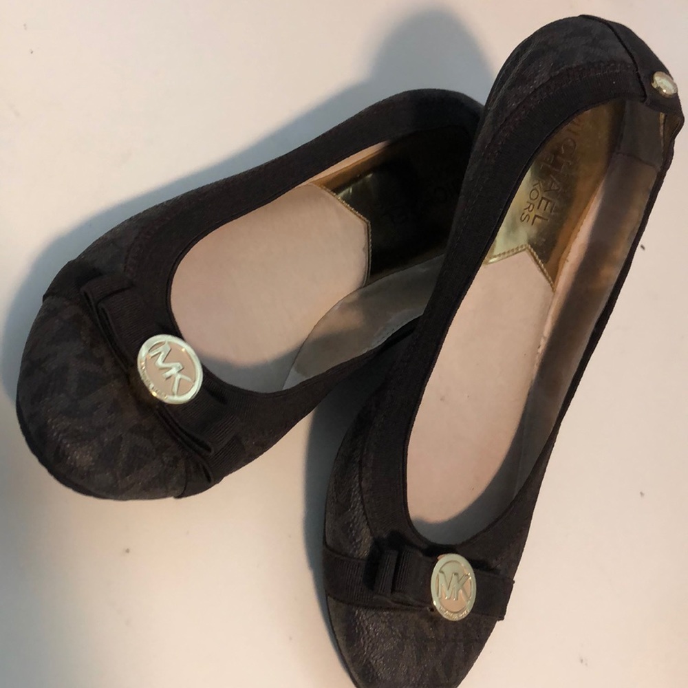 Michael Kors Flat shoes size 5.5M - Picture 2 of 8